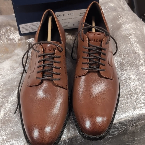 Cole Haan Men's Modern Essential British Tan - Picture 2 of 10